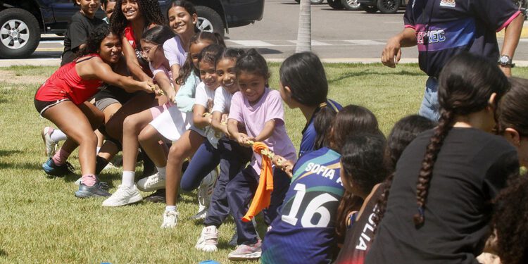Niños de Maracaibo descubren su pasión en el Plan Vacacional Deportivo 2026
