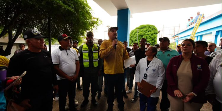 Plan Cayapa de la Salud llega a la Clínica Popular I Cuatro Esquinas en el municipio Francisco Javier Pulgar 1 Plan Cayapa de la Salud llega a la Clínica Popular I Cuatro Esquinas en el municipio Francisco Javier Pulgar