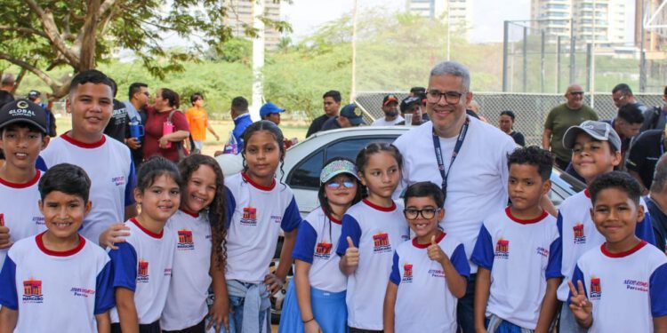 Más de 900 gaiteritos disfrutaron en el Encuentro Recreativo «Jugando y Gaiteando» en la Vereda del Lago