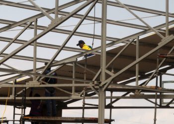 En 15 días estarán listas tribunas del estadio Alejandro Borges con techado de alta tecnología