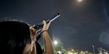 En el Parque Ana María Campos el pueblo marabino admiró el eclipse parcial