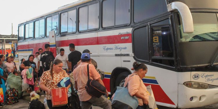 Más de 70 mil personas ha movilizado en vacaciones el Terminal de Pasajeros de Maracaibo 1 Más de 70 mil personas ha movilizado en vacaciones el Terminal de Pasajeros de Maracaibo