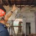 Bomberos y Seguridad atendieron a familia en Veritas que la lluvia le desprendió el techo