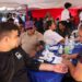 Trabajadores y comunidad disfrutaron de atención social, de salud y mercado popular 13 Trabajadores y comunidad disfrutaron de atención social, de salud y mercado popular