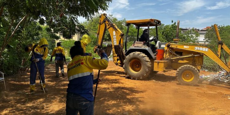 Noventa toneladas de desechos y escombros extrajeron del Hospital Psiquiátrico de Maracaibo 1 Noventa toneladas de desechos y escombros extrajeron del Hospital Psiquiátrico de Maracaibo