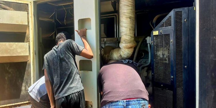 Inician rehabilitación de plantas eléctricas en tres hospitales estratégicos del Zulia