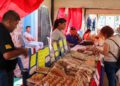 Marabinas califican a los Mercados Populares de la Alcaldía como una alternativa para cuidar el hogar y el bolsillo