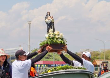Santa Rosa de Lima volvió a bendecir las aguas del Lago de Maracaibo tras 10 años