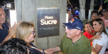 Entregada totalmente rehabilitada para el disfrute de los marabinos la plaza Sucre