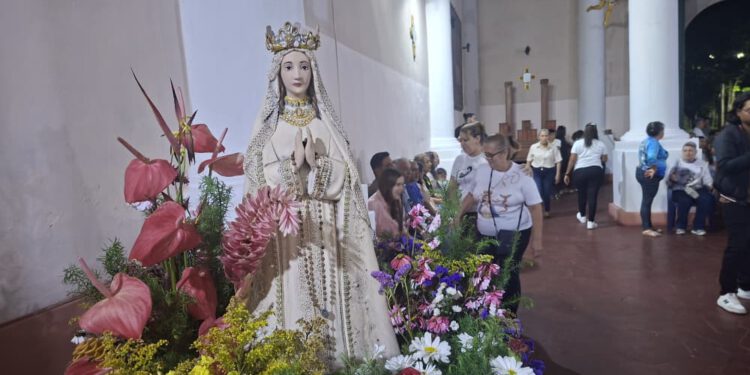 Feligresia acostense celebran festividades en honor a la Virgen del  Valle