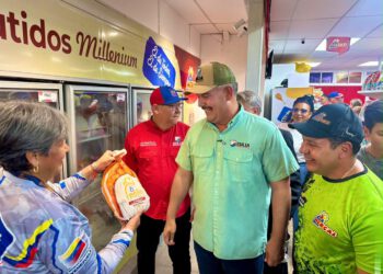 Gobernador activa sexto Mercal en el Zulia para favorecer a más de 17.000 familias de Cacique Mara