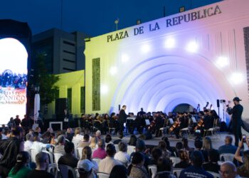Maracaibo cerró semana aniversaria con concierto sinfónico y la entrega de las ordenes San Sebastián y 8 de Septiembre