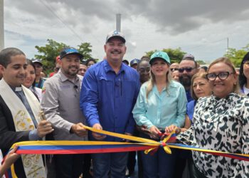 Gobernador Luis Caldera inaugura el Complejo Educativo Nacional Lcda. Roraima Asansa Escandela