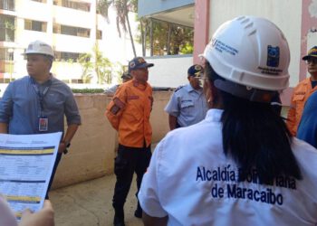 Protección Civil mantiene monitoreo en Maracaibo por paso de ondas tropicales y lluvias