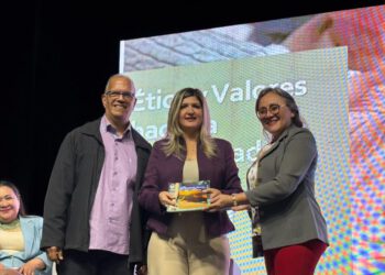 Primera dama del Zulia conmemora a los adultos mayores en su día 3 Primera dama del Zulia, Roselyn López de Caldera, conmemora a los adultos mayores en su día