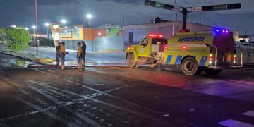 Bomberos de Maracaibo atendieron solicitudes de árboles caídos y estructuras afectadas por las lluvias y fuertes vientos