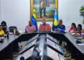 Gobernador Luis Caldera sostiene gabinete territorial comunal con voceros de Cabimas