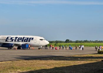 Maracaibo y Santa Bárbara vuelven a conectarse por vía aérea para impulsar la economía zuliana