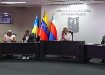 CONCEJO MUNICIPAL DE MARACAIBO HOMENAJEÓ A INGENIEROS EN SU DÍA EN SESIÓN SOLEMNE